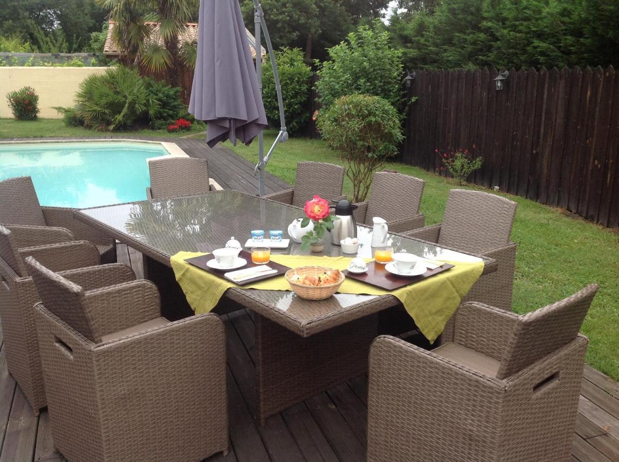 Bed and Breakfast Les Rives Du Bassin Le Teich Esterno foto